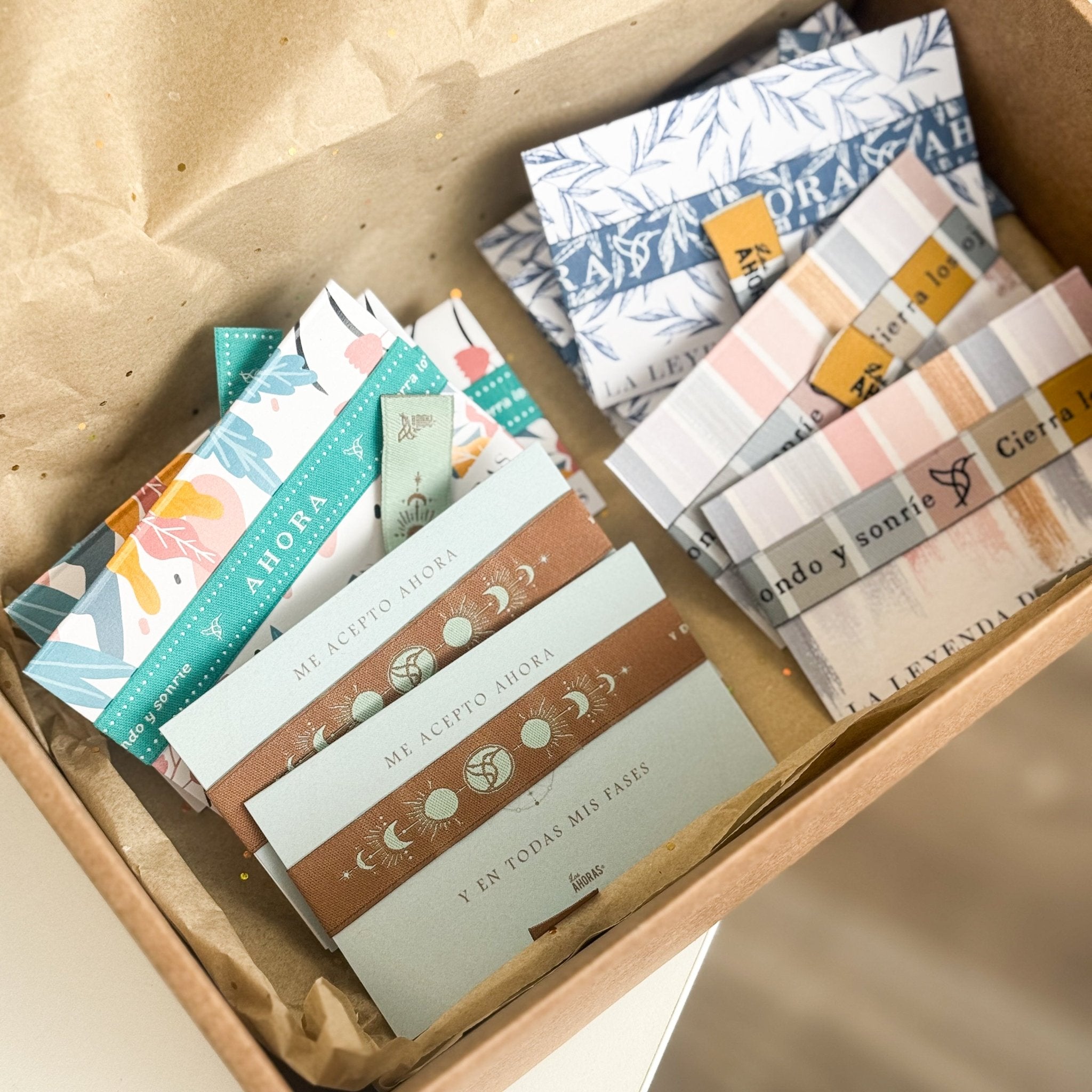 12 Pulseras de tela Ahorísticas - LOS AHORAS