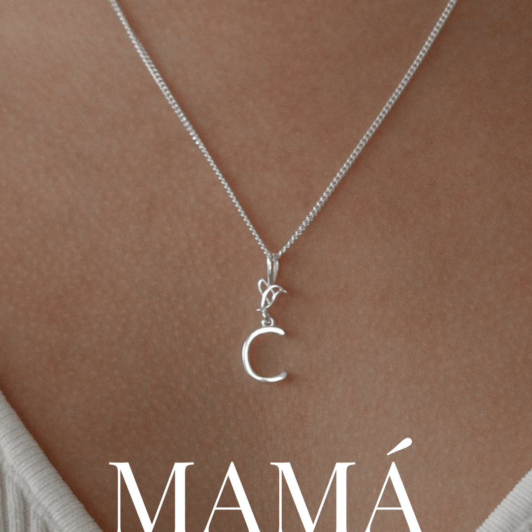Colgante de mamá Iniciales del Ahora - LOS AHORAS