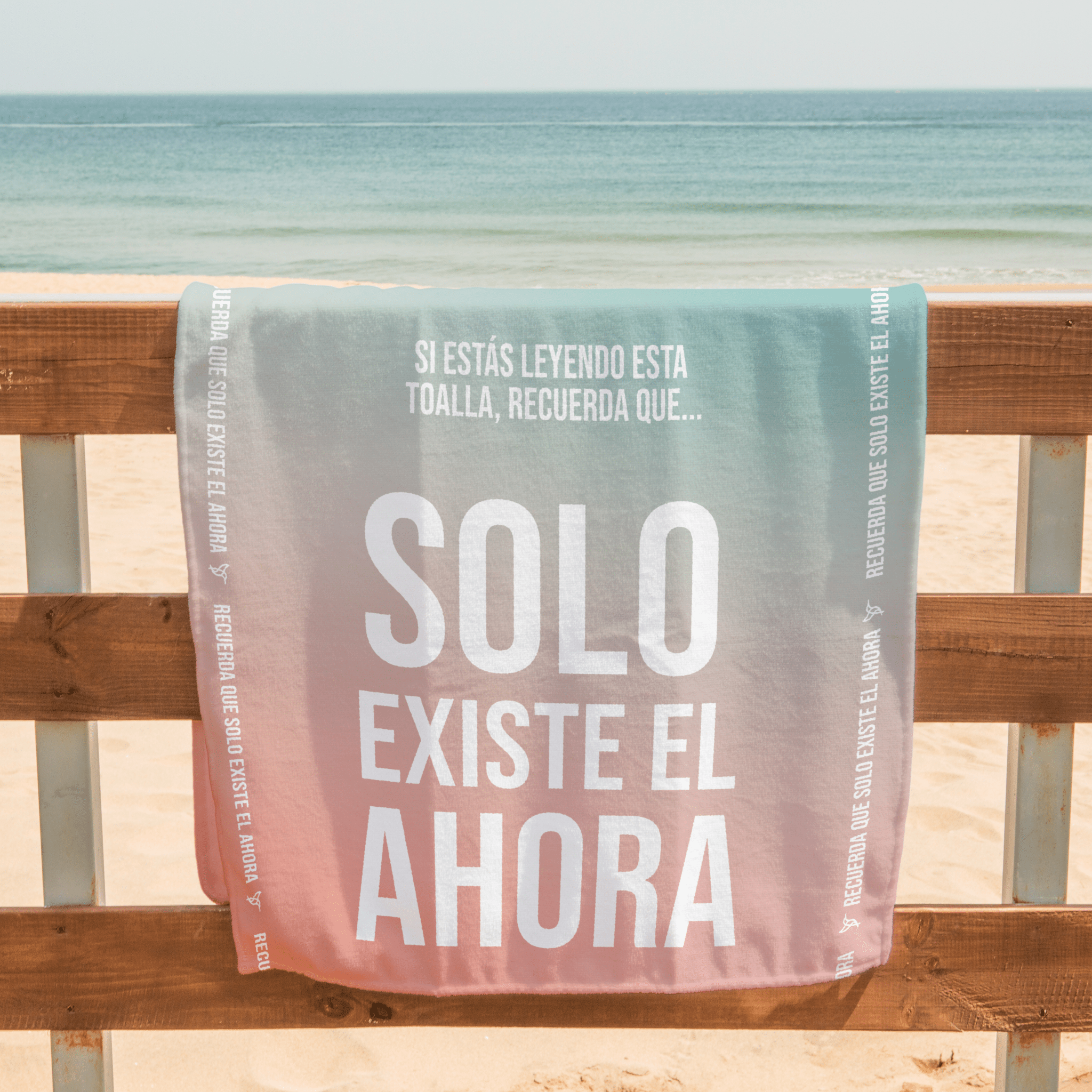 Toalla microfibra "Solo existe el Ahora" - LOS AHORAS