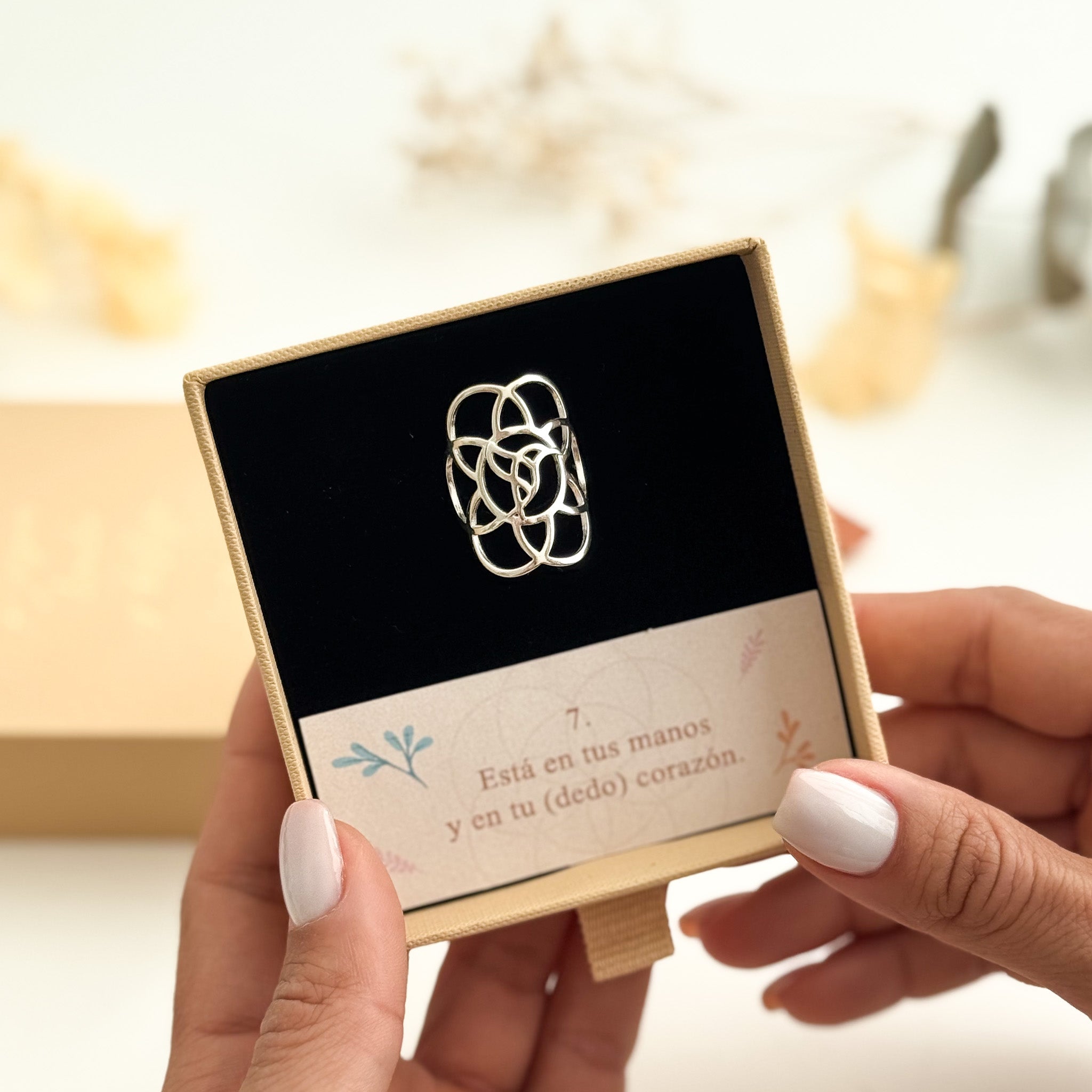 Anillo La Flor de Mamá - LOS AHORAS