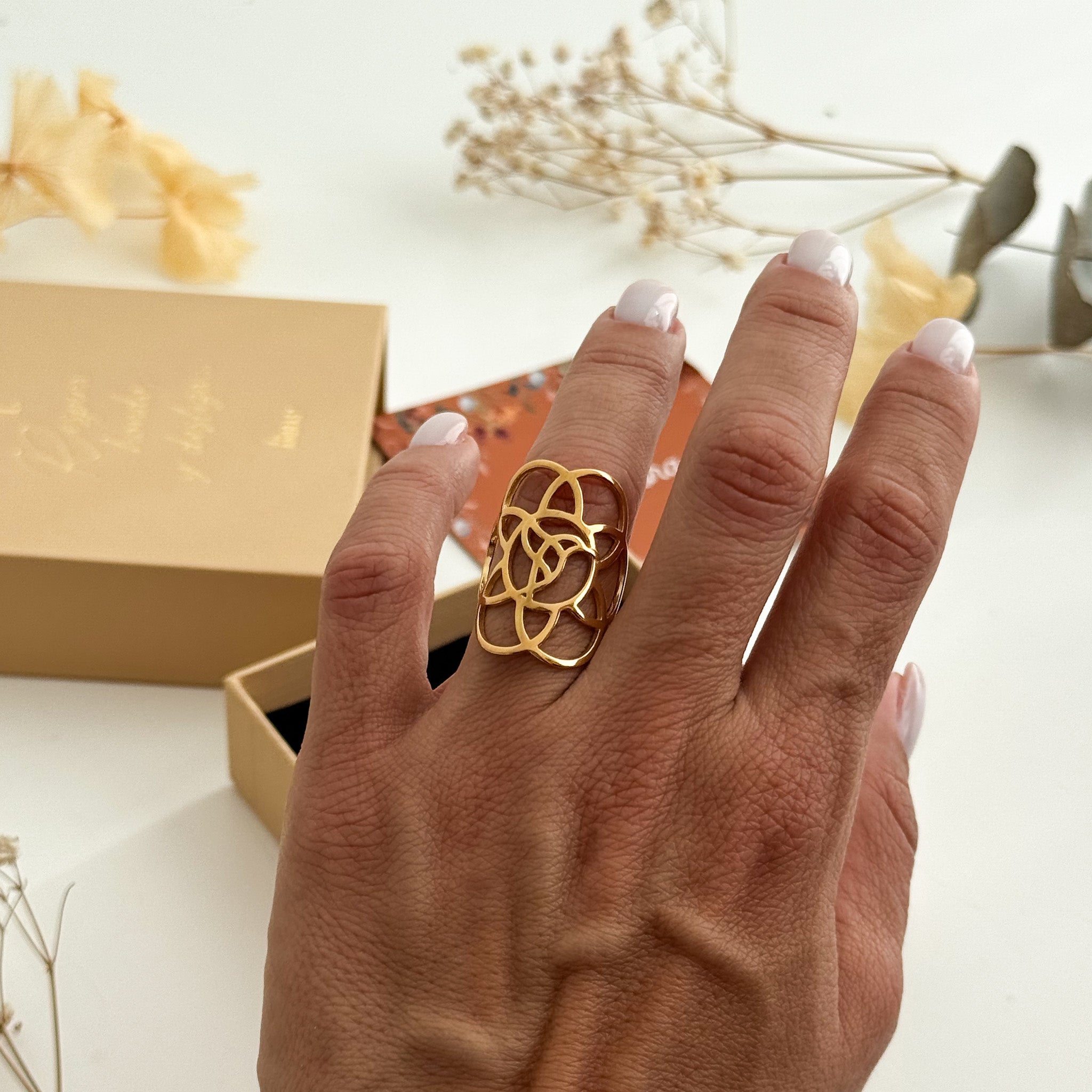 Anillo La Flor de Mamá - LOS AHORAS